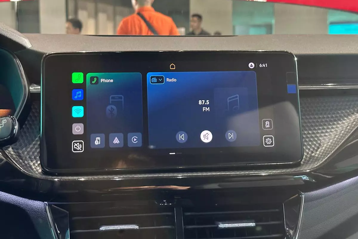 Màn hình trung tâm Skoda Kushaq 