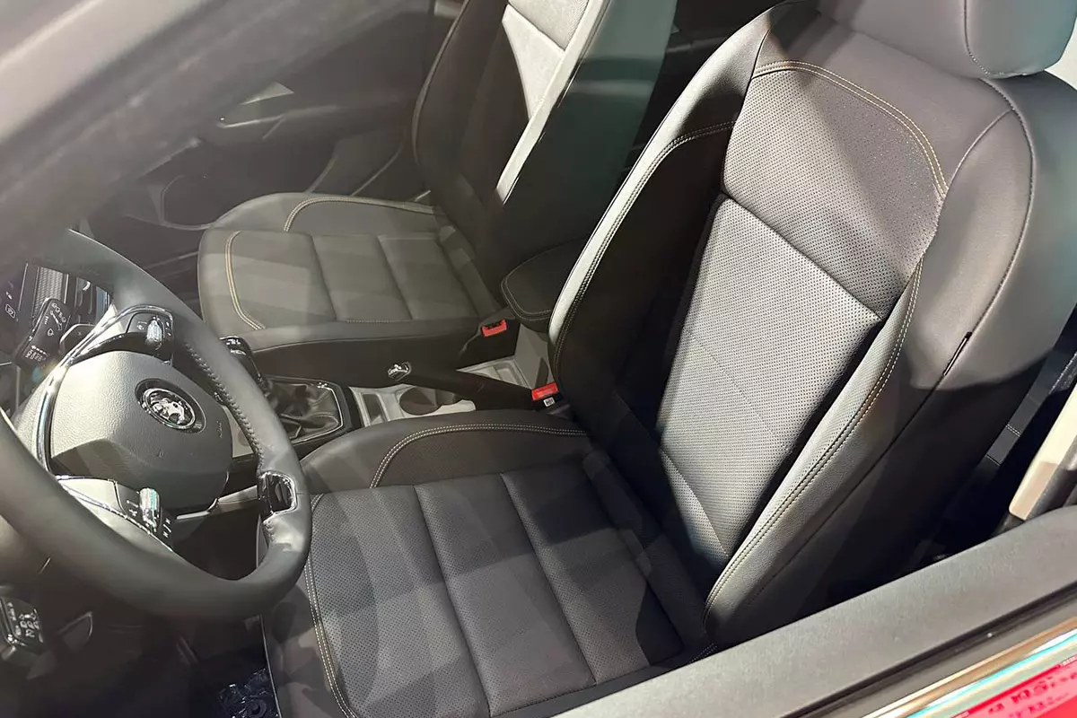 Ghế xe Skoda Kushaq 