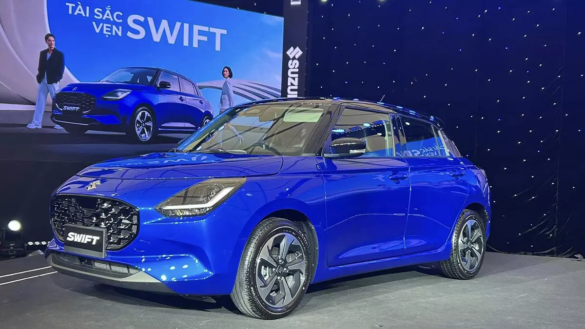 Thông số xe Suzuki Swift 2025: Làm giá cao hơn đối thủ, Swift lấy gì "đấu" Vios hay City? 1