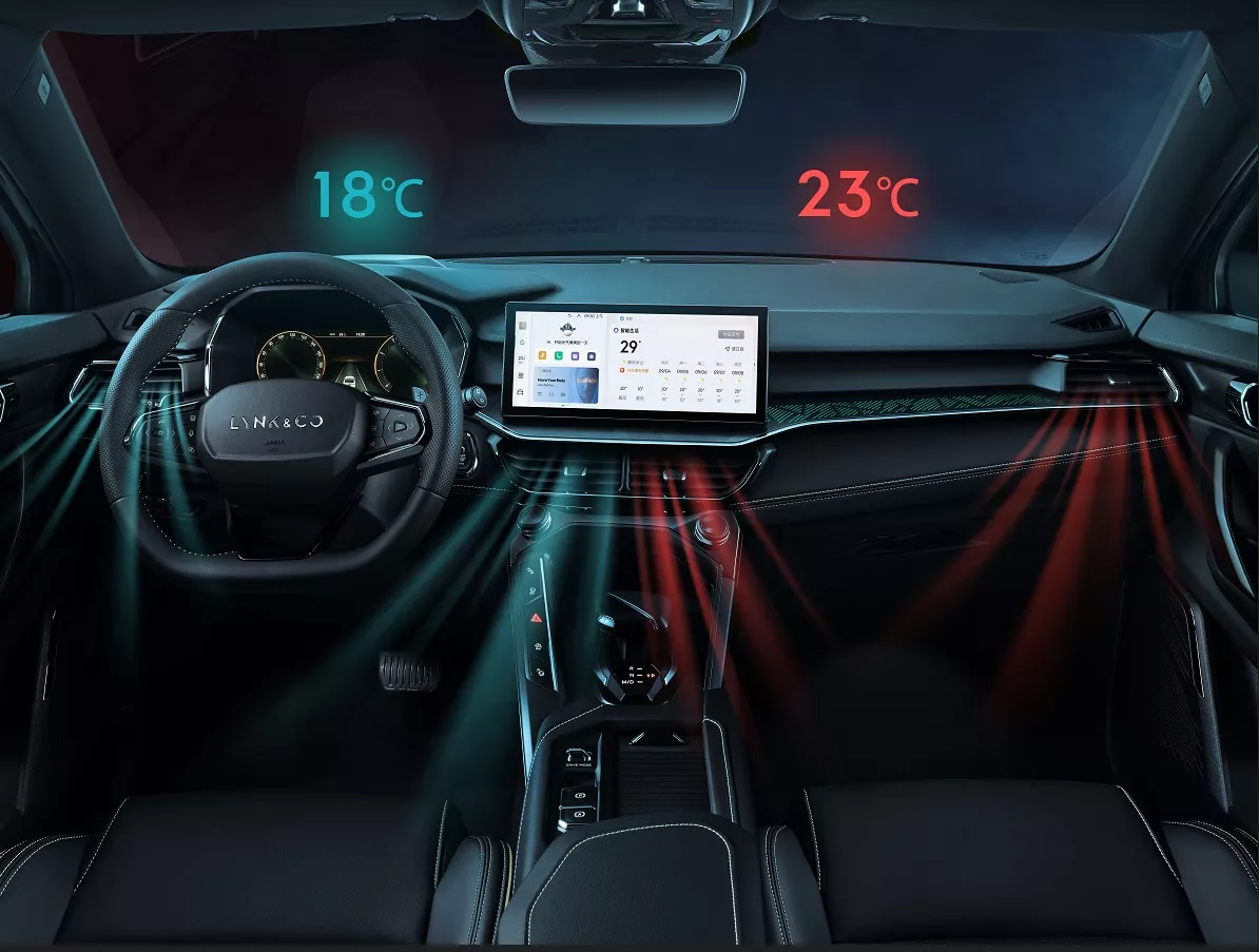 màn hình trung tâm 12,3 inch có kết nối Apple CarPlay/Android Auto, đồng hồ tốc độ 10,25 inch độ phân giải HD.