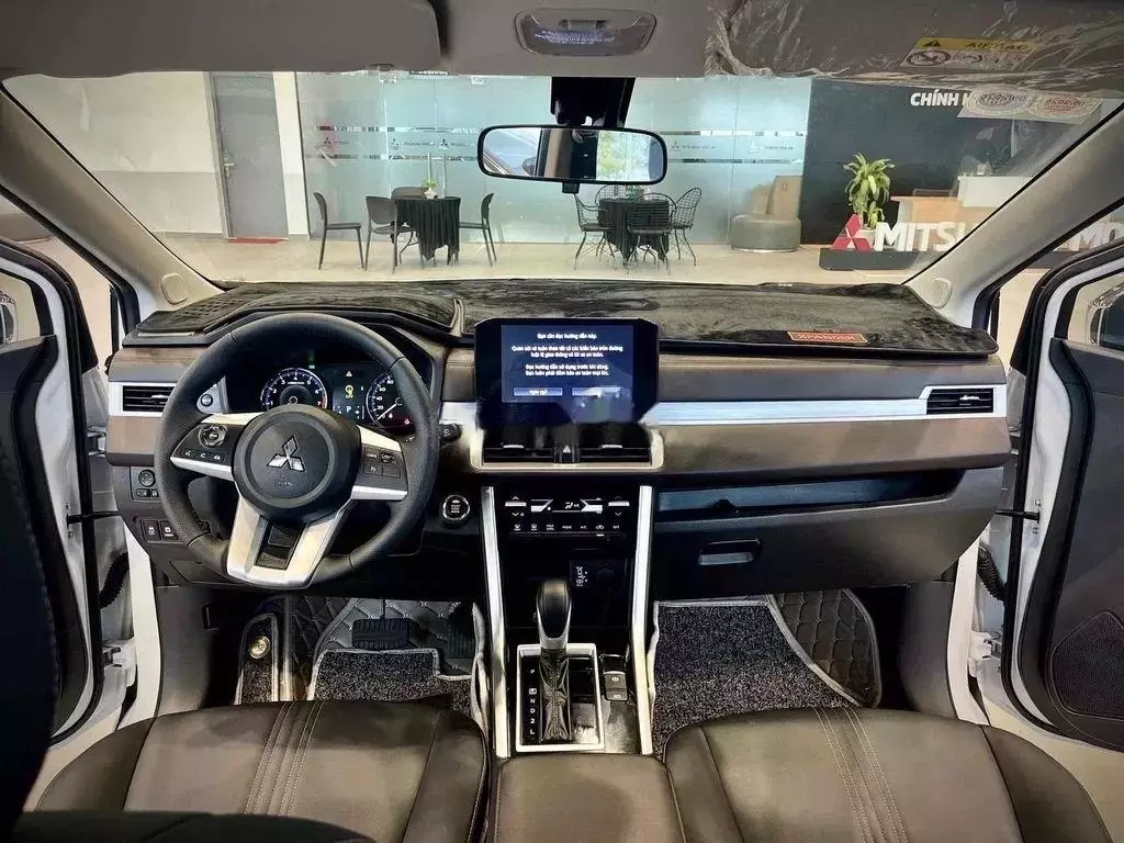 Không gian nội thất xe Mitsubishi Xpander 2025..