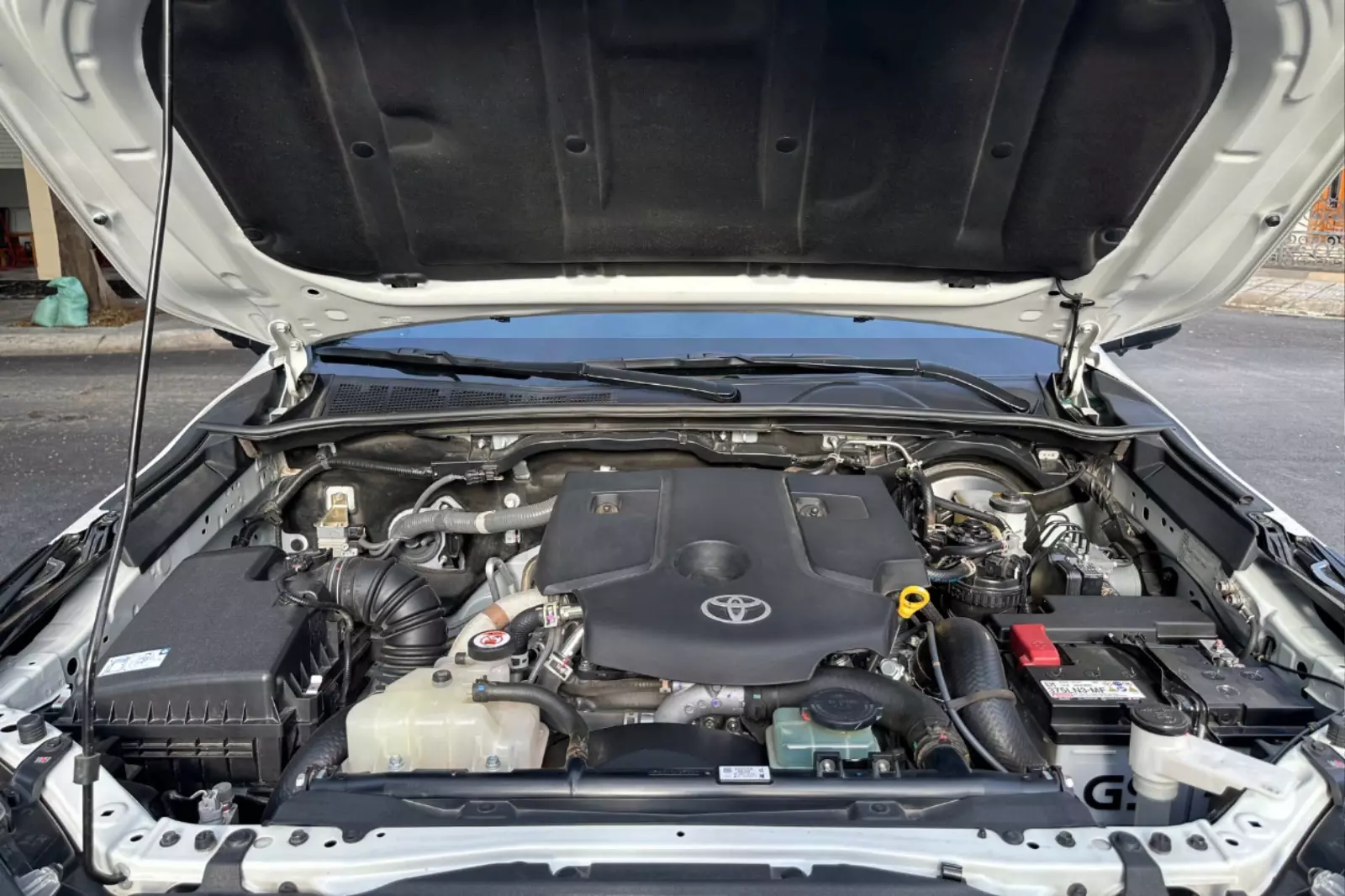 Thông số kỹ thuật xe Toyota Fortuner 2025 về động cơ .