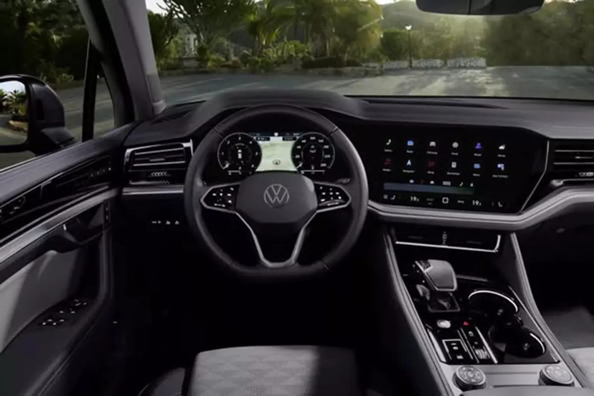 Nội thất xe Volkswagen Touareg 1