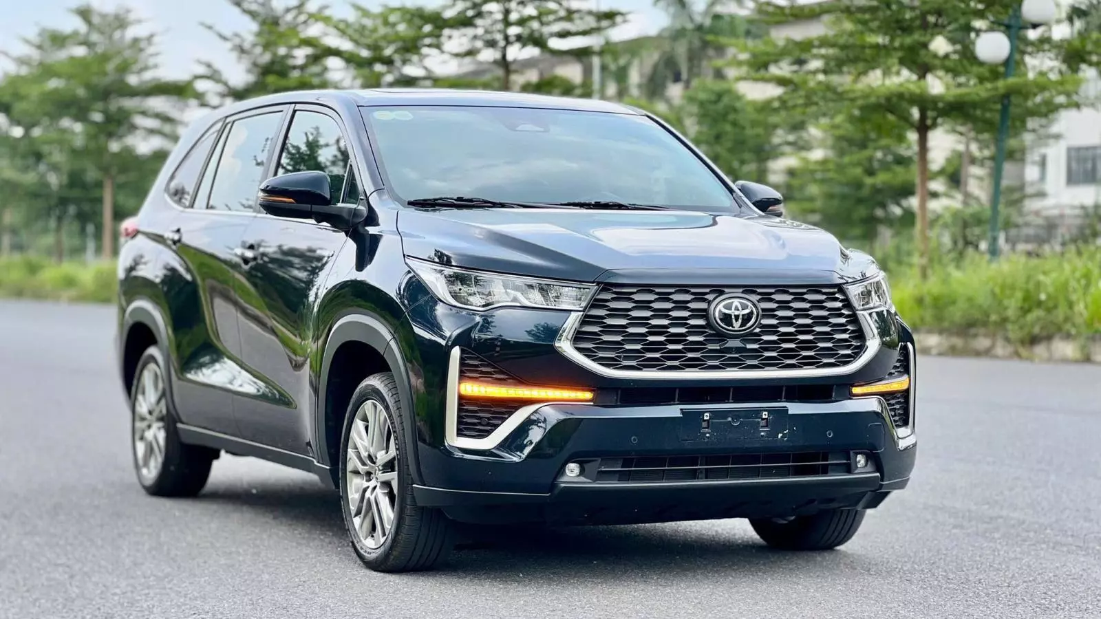 Cuộc đua xe hybrid tháng 7/2025: Doanh số Toyota Innova Cross lập đỉnh mới 1