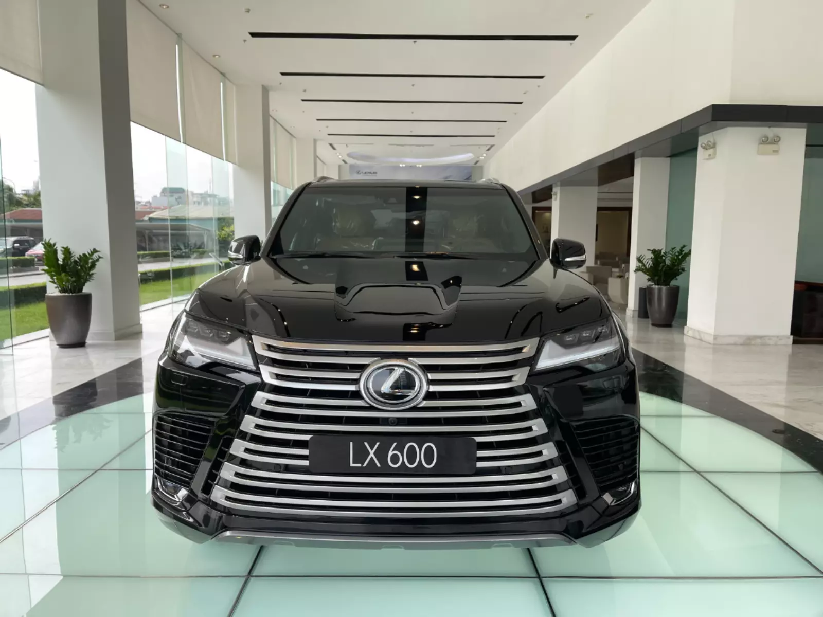 Lexus LX 600 2025: Động cơ.