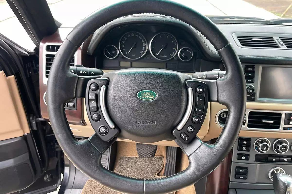 Range Rover 1
