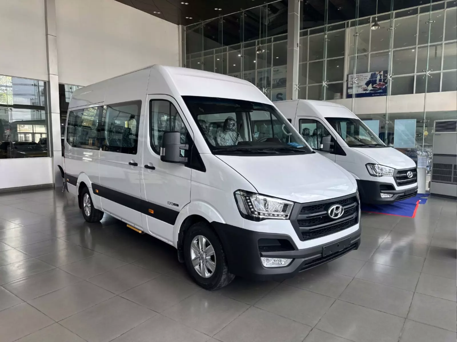 Hyundai Solati: Ngoại thất.