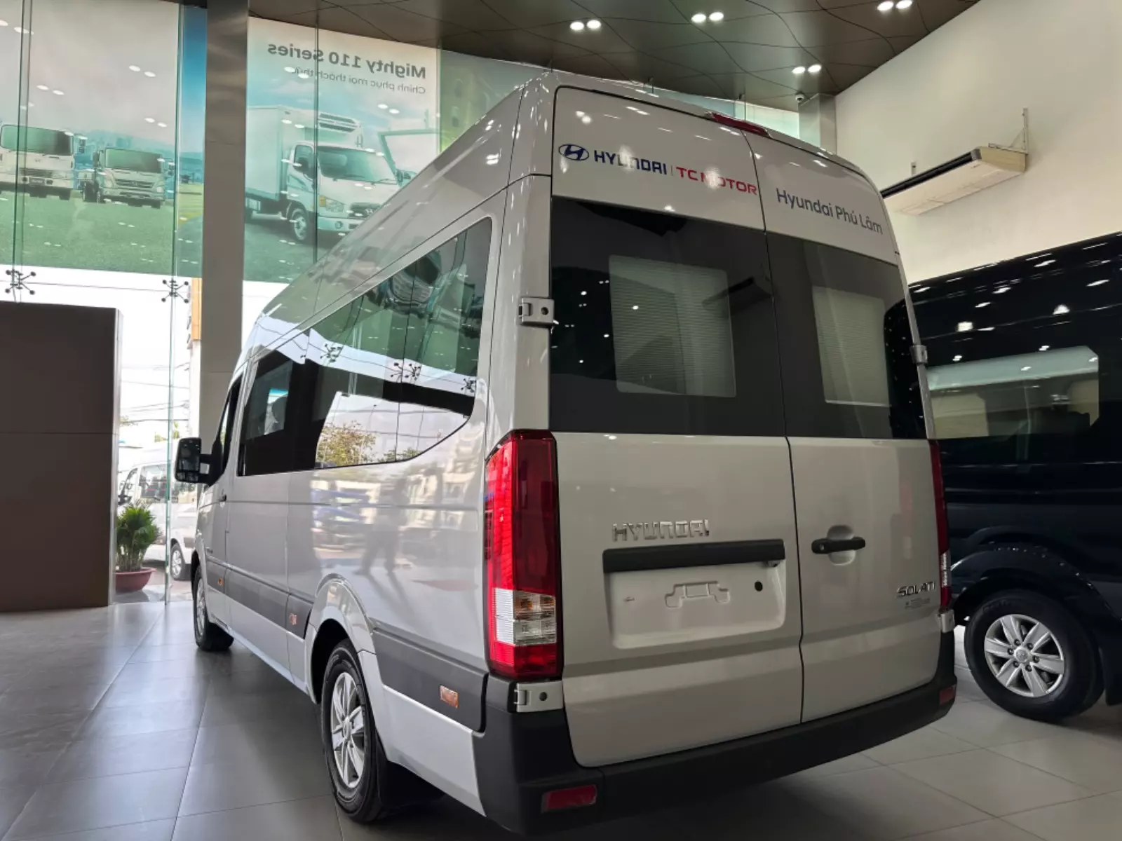 Hyundai Solati: Trang bị an toàn.