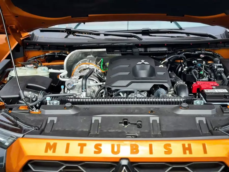 Mitsubishi Triton 2025: Động cơ và vận hành.