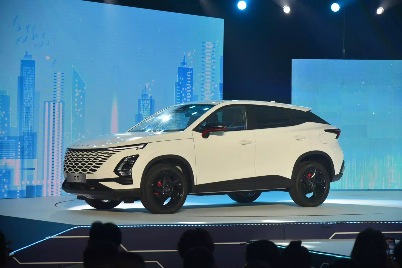 Omoda C5 là sự lựa chọn cá tính cho nhiều bạn trẻ Omoda C5 là sự lựa chọn cá tính cho nhiều bạn trẻ.