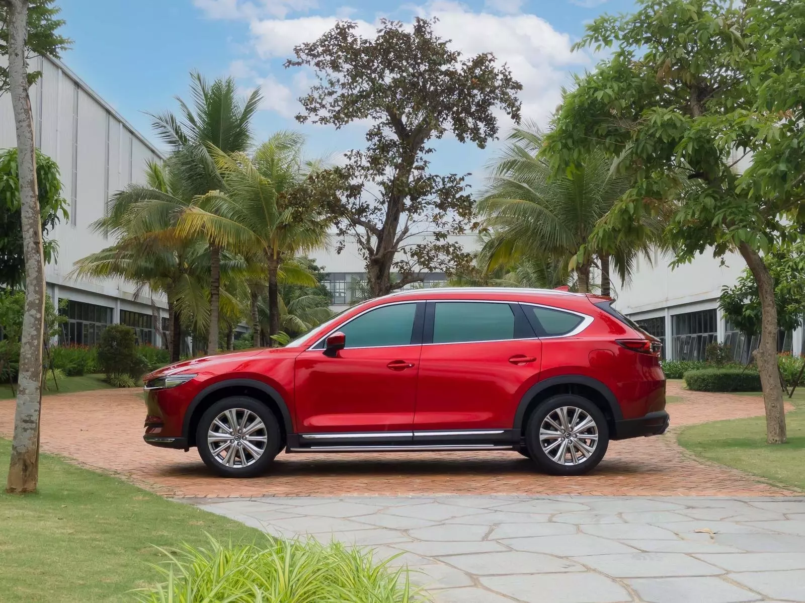 Mazda CX-8 2025: Kích thước – Trọng lượng.
