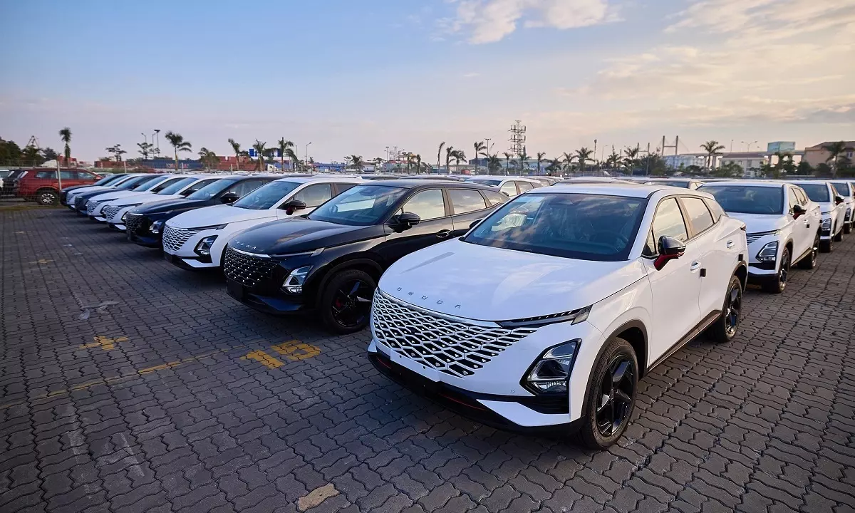 Ô tô Trung Quốc ồ ạt vào Việt Nam trong 8 tháng đầu năm 2025 Ô tô Trung Quốc ồ ạt vào Việt Nam trong 8 tháng đầu năm 2025.