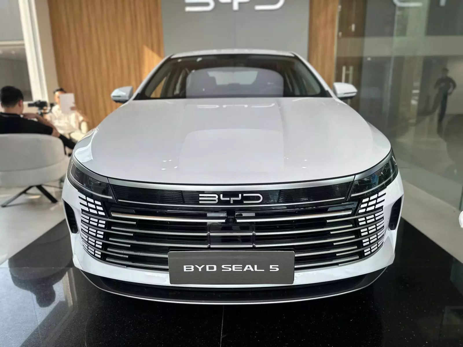 Thiết kế ngoại thất hiện đại.