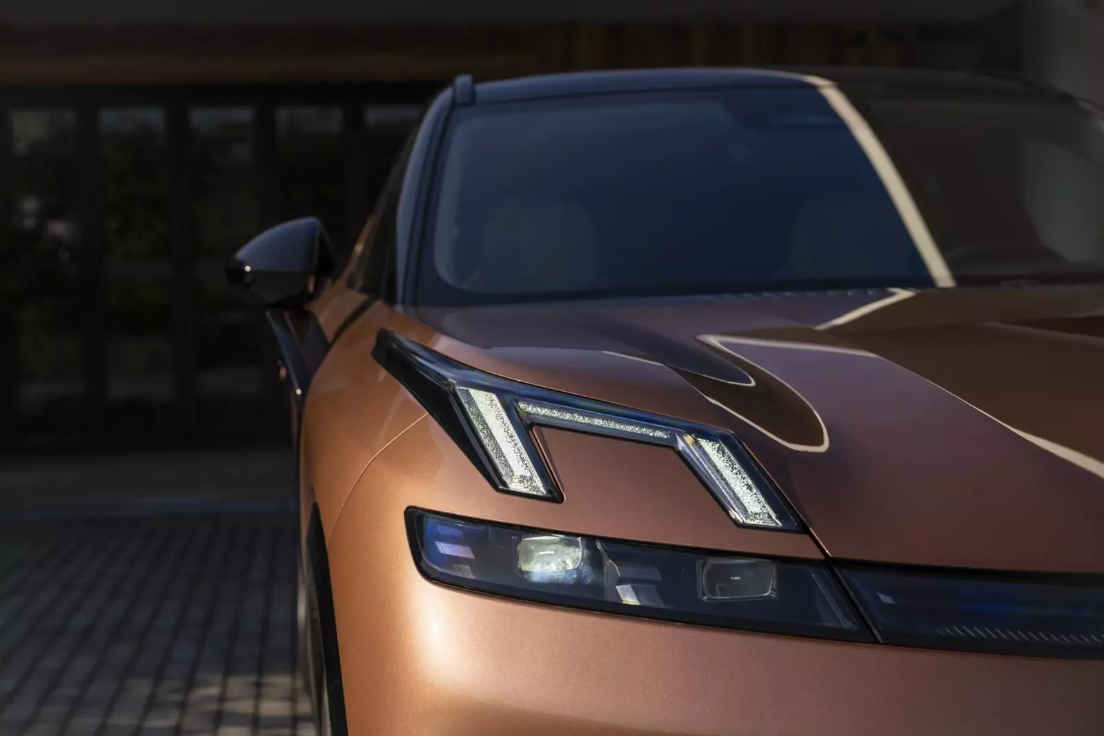 Cụm đèn trước với dải LED ban ngày Cụm đèn trước với dải LED ban ngày .