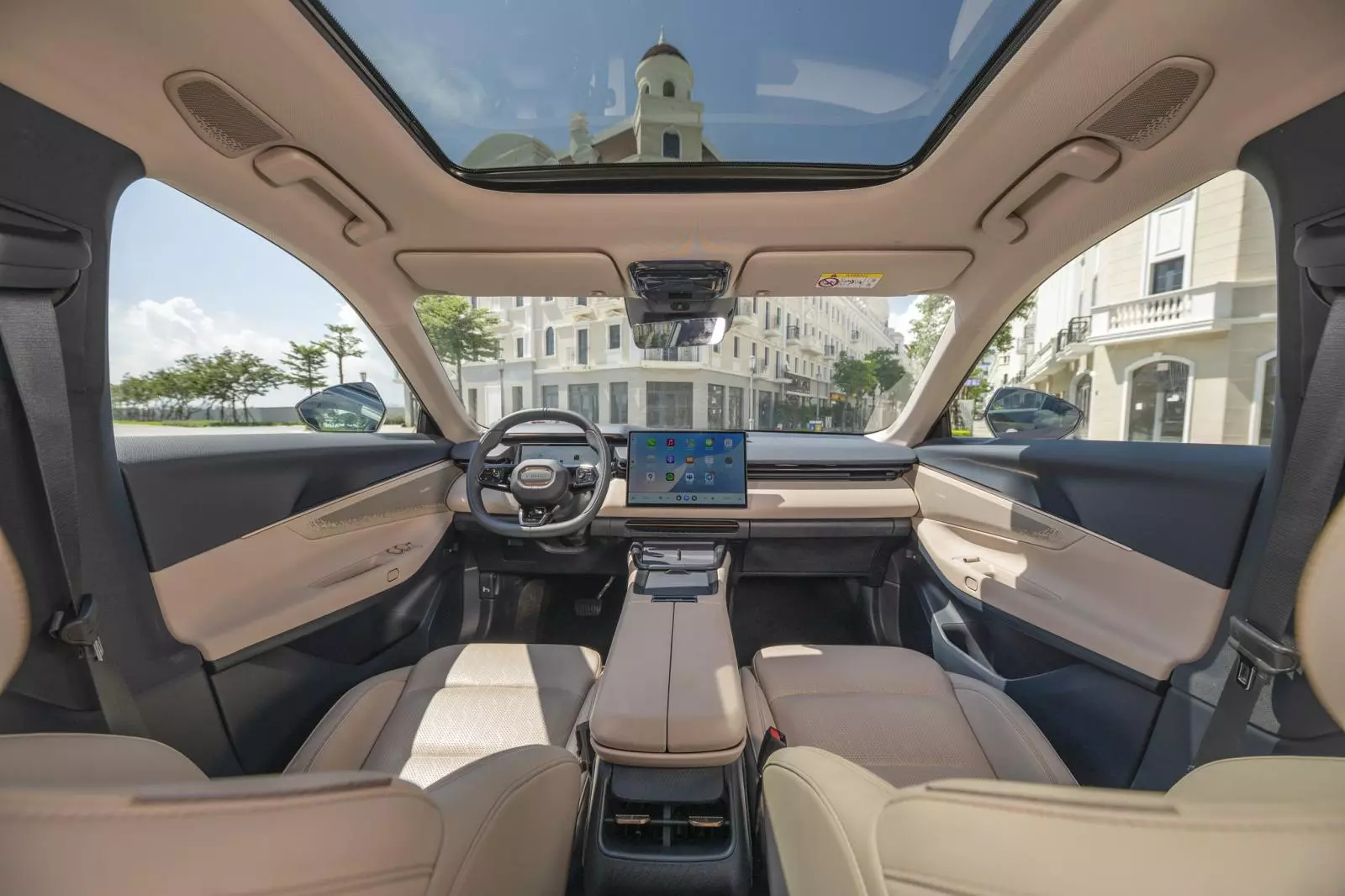 Khoang nội thất tối giản  Khoang nội thất tối giản .