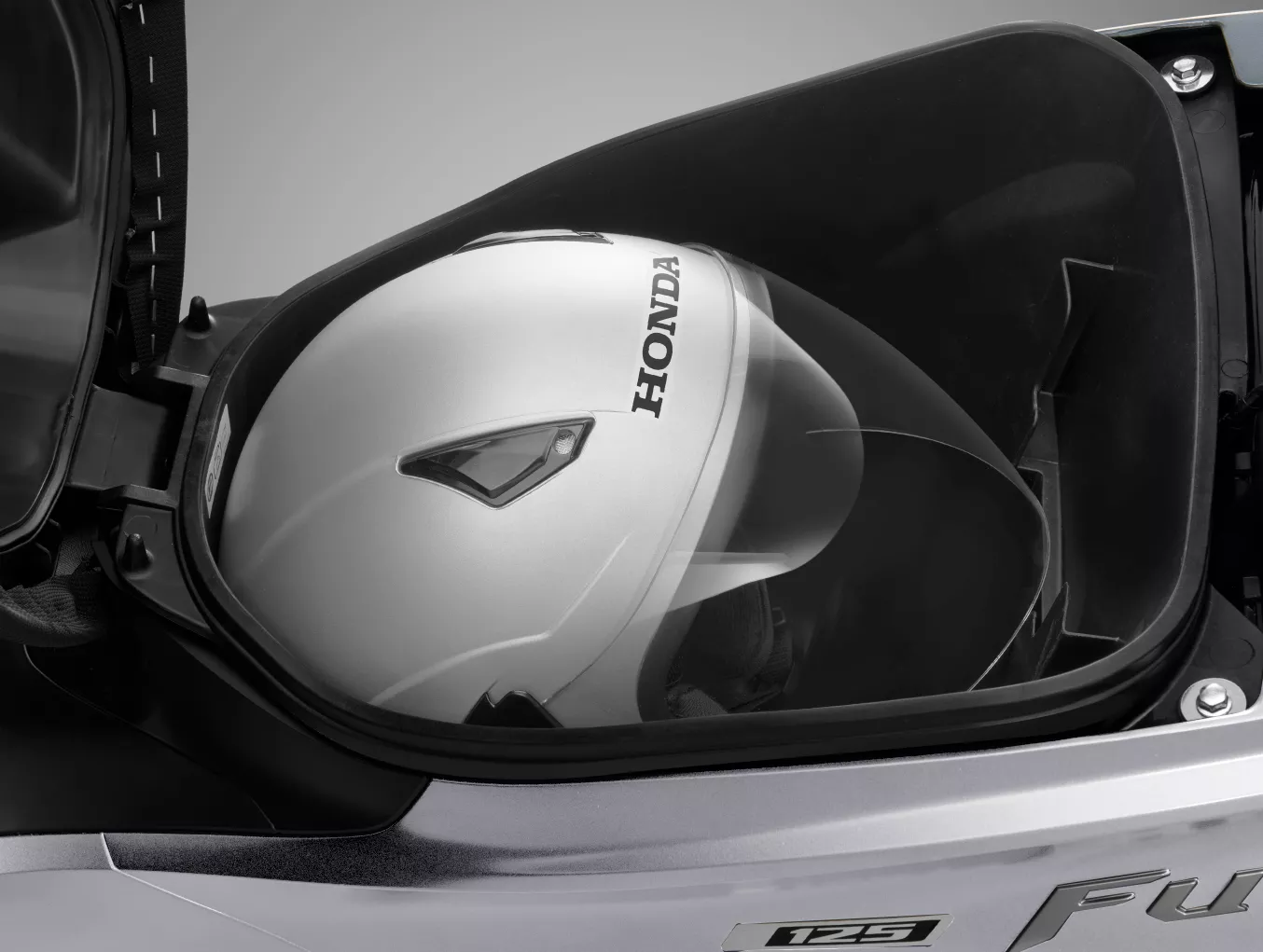 Cốp xe rộng rãi Cốp xe rộng rãi.