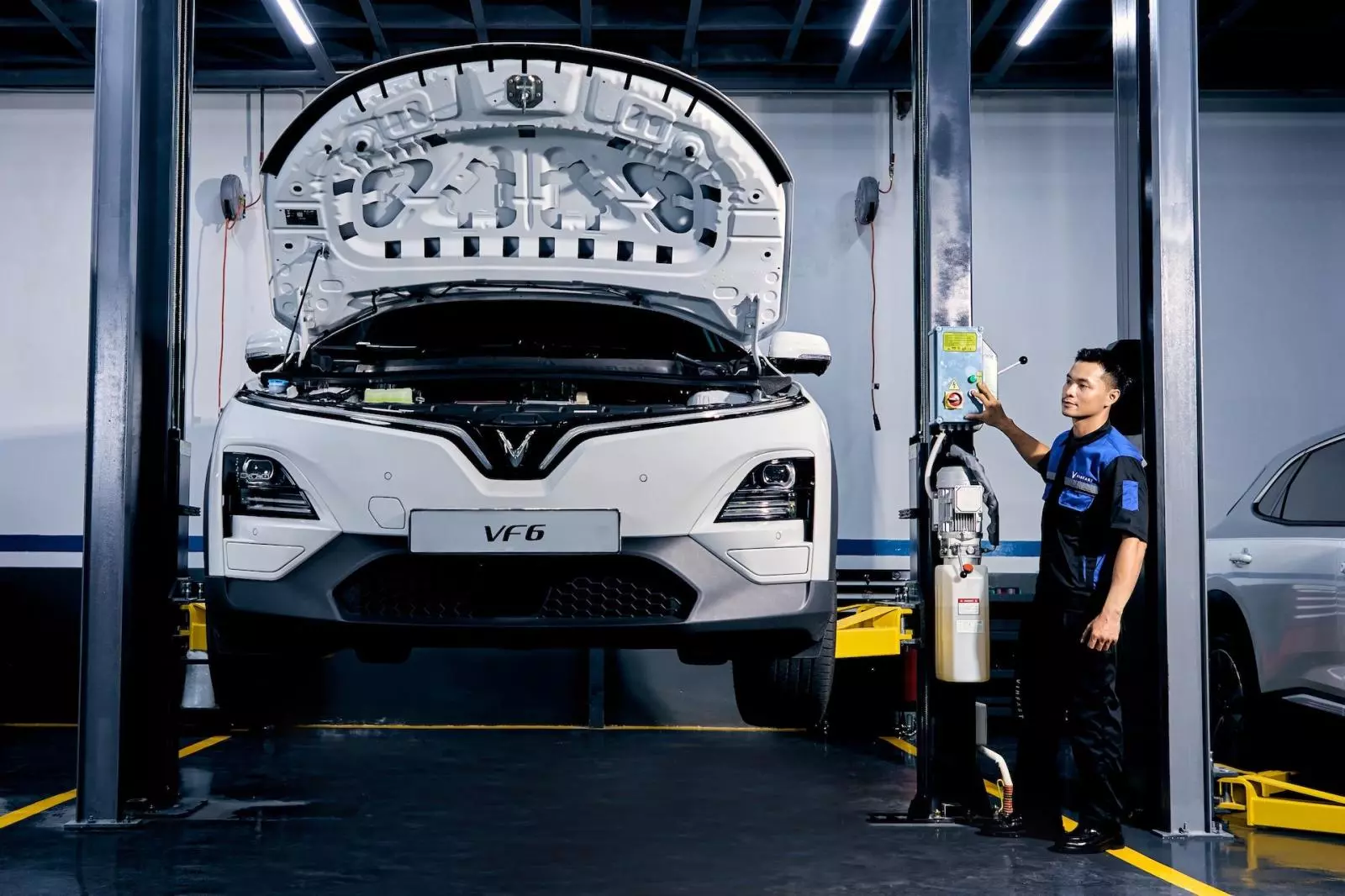 VinFast giảm mạnh chi phí bảo dưỡng tại xưởng vùng ven VinFast giảm mạnh chi phí bảo dưỡng tại xưởng vùng ven.