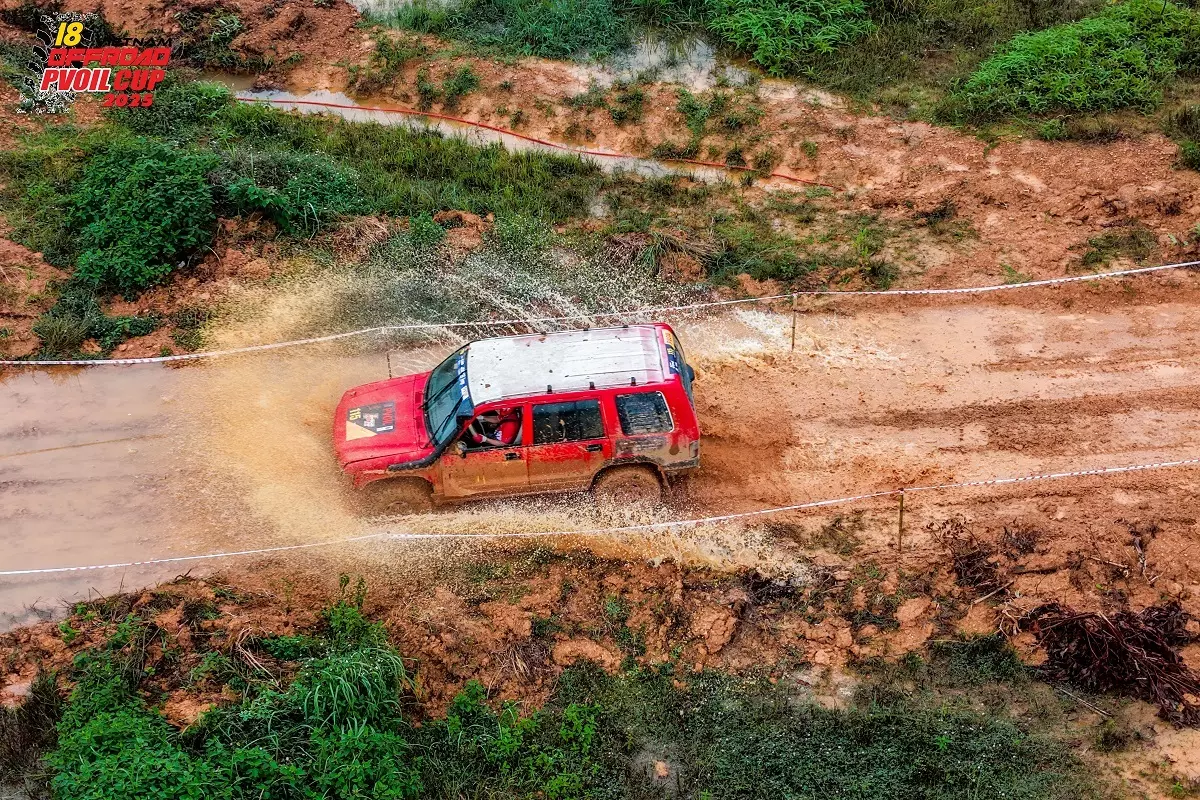 Lịch sử offroad Việt được viết nên từ mưa và bùn lầy2 Lịch sử offroad Việt được viết nên từ mưa và bùn lầy2.