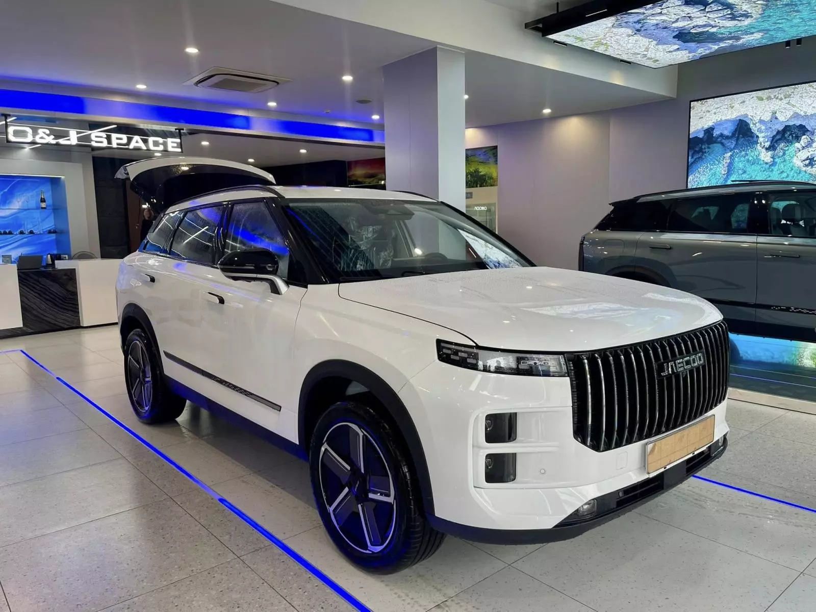 Ưu đ&atilde;i Jaecoo J7 th&aacute;ng 11/2025: Giảm tới 80 triệu, SUV c&ocirc;ng nghệ cao gi&aacute; chỉ hơn 700 triệu - Ảnh 1.