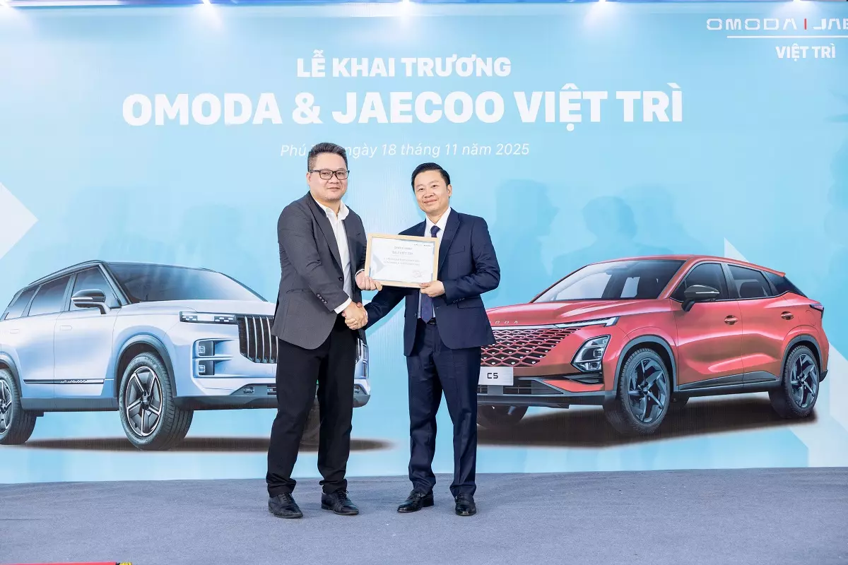 Omoda & Jaecoo Việt Trì đánh dấu bước tiến quan trọng trong chiến lược phủ sóng toàn quốc của thương hiệu Omoda & Jaecoo Việt Trì đánh dấu bước tiến quan trọng trong chiến lược phủ sóng toàn quốc của thương hiệu.