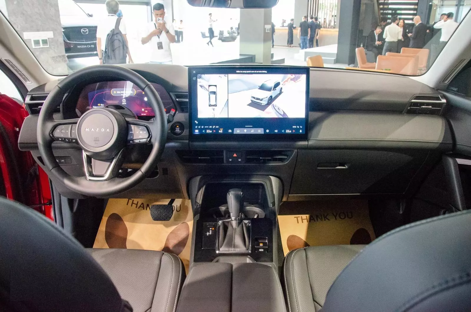 Không gian bên trong CX-5 hoàn toàn mới thực sự là cuộc cách mạng công nghệ Không gian bên trong CX-5 hoàn toàn mới thực sự là cuộc cách mạng công nghệ.