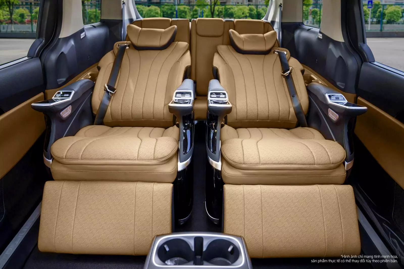 H&agrave;ng ghế VIP tr&ecirc;n&nbsp;KIA Carnival Hybrid Premium.