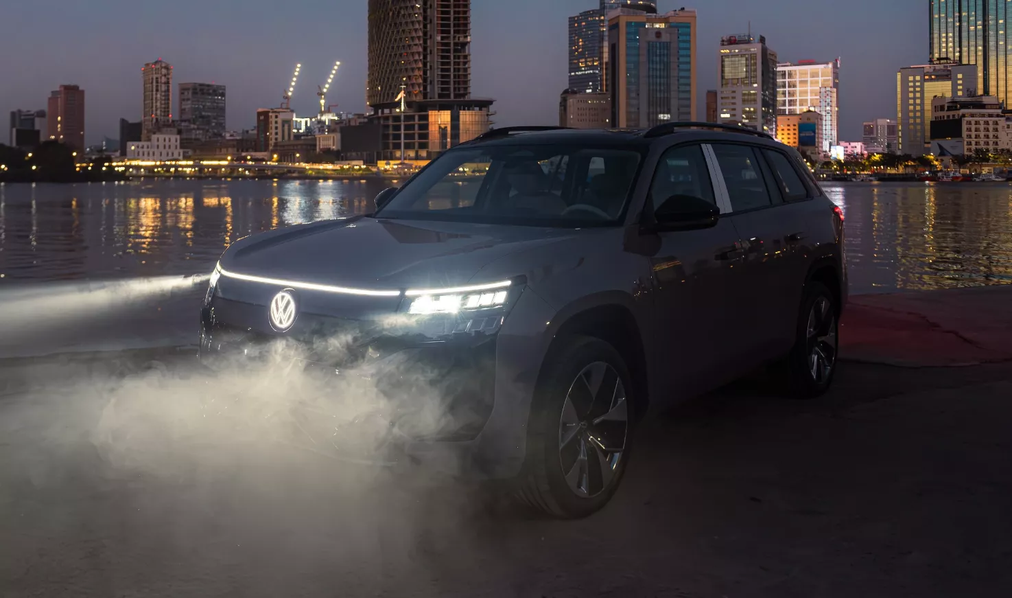 Volkswagen Teramont Pro mở b&aacute;n tại Việt Nam, gi&aacute; từ 2,799 tỷ đồng - Ảnh 3.