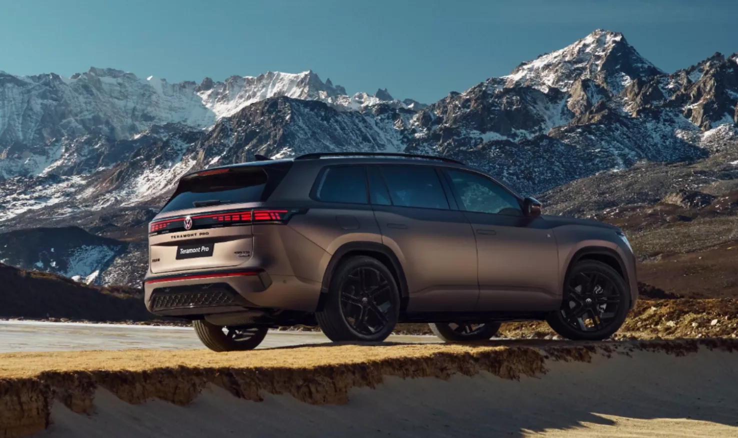 Volkswagen Teramont Pro mở b&aacute;n tại Việt Nam, gi&aacute; từ 2,799 tỷ đồng - Ảnh 2.