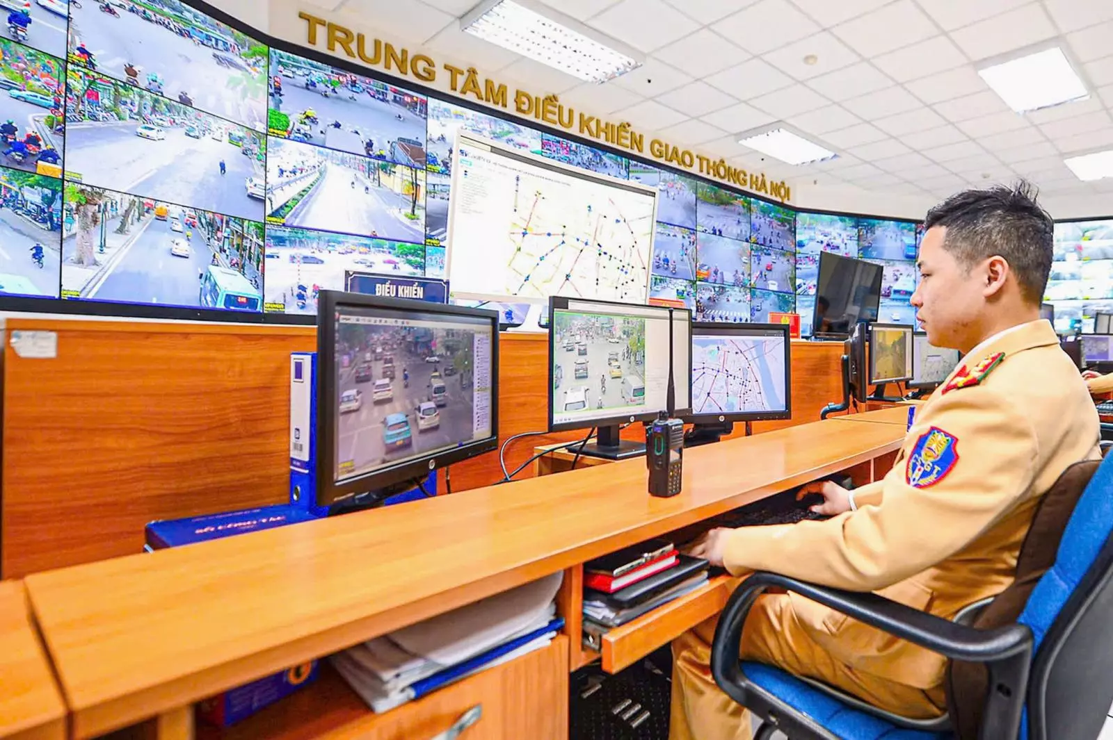 Những vi phạm giao th&ocirc;ng tưởng v&ocirc; h&igrave;nh nay c&oacute; thể th&agrave;nh phạt nguội bởi "mắt thần" AI - Ảnh 1.