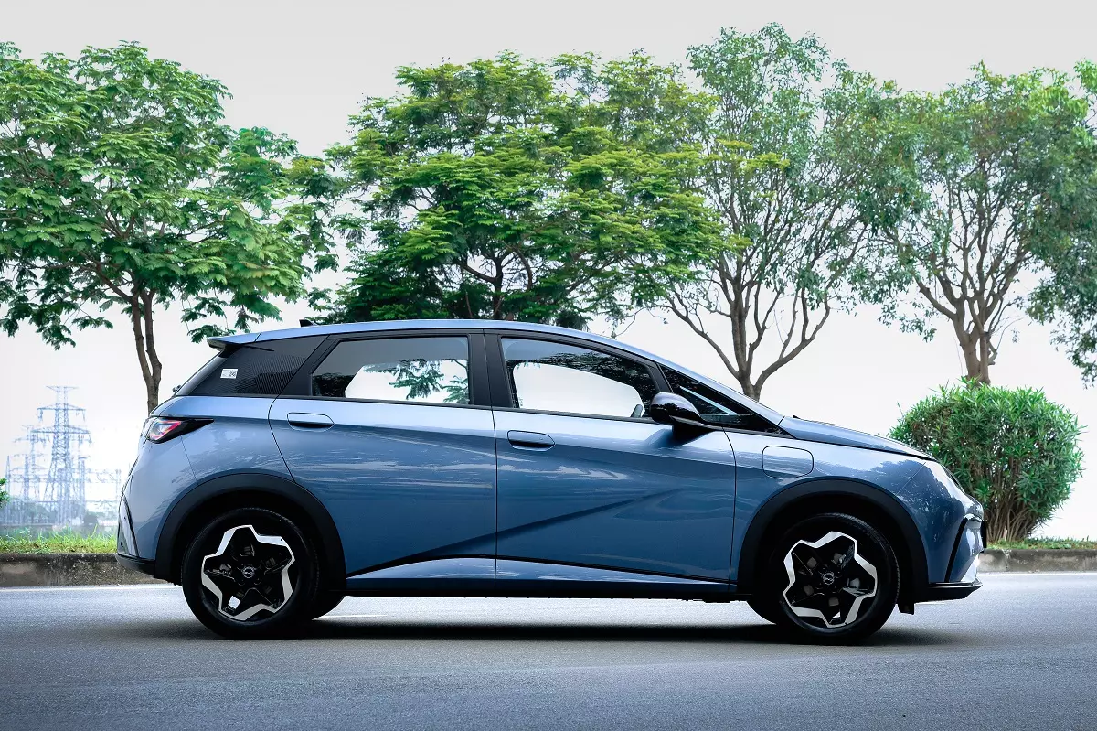 BYD Dolphin 2026 gi&aacute; từ 499 triệu đồng ra mắt Việt Nam, tăng k&iacute;ch cỡ v&agrave; phạm vi hoạt động - Ảnh 2.