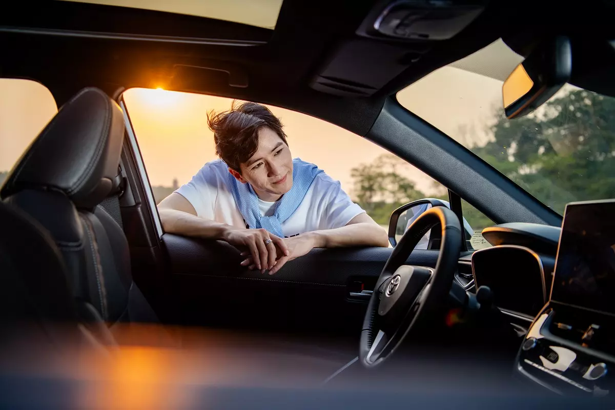 Toyota Corolla Cross HEV có giá bán cạnh tranh hơn nhờ chính sách thuế tiêu thụ đặc biệt mới Toyota Corolla Cross HEV có giá bán cạnh tranh hơn nhờ chính sách thuế tiêu thụ đặc biệt mới.