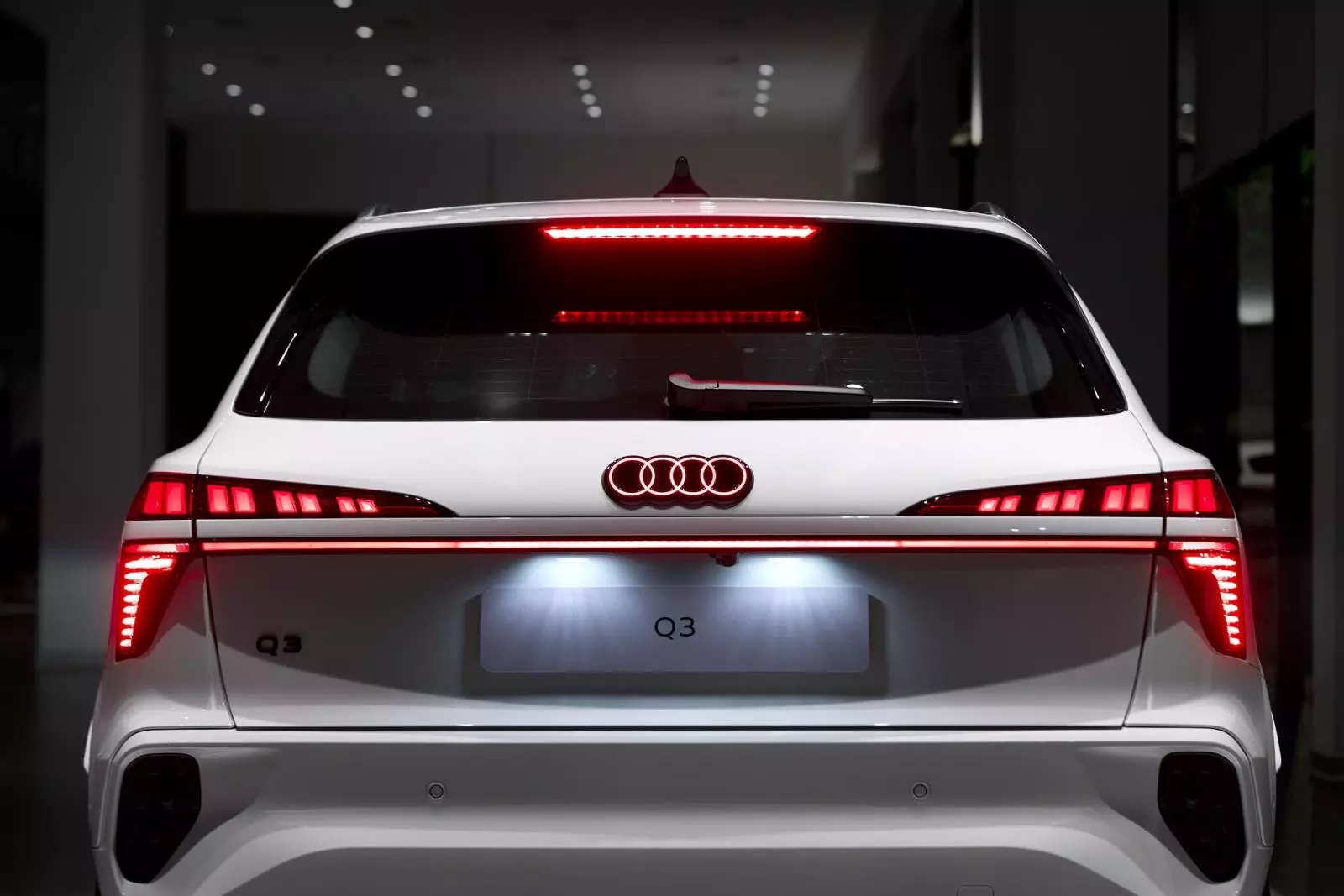 Chi tiết diện mạo mới và nâng cấp công nghệ Audi Q3 2026 hơn 2 tỷ đồng tại Việt Nam - Ảnh 5. Chi tiết diện mạo mới và nâng cấp công nghệ Audi Q3 2026 hơn 2 tỷ đồng tại Việt Nam - Ảnh 5.