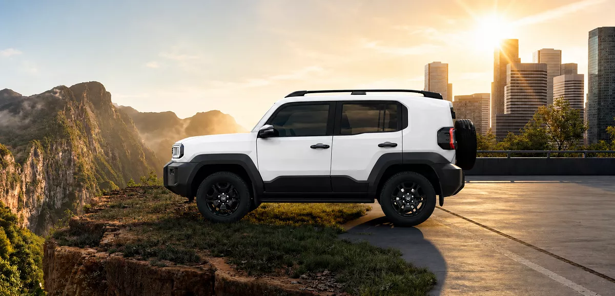 Thông số kỹ thuật Toyota Land Cruiser FJ 2026: “Tân binh” off-road có gì khiến dân mê địa hình phải chú ý? - Ảnh 1.