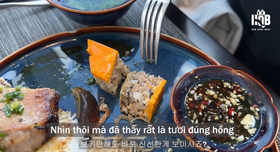 Trai Hàn nói tiếng Việt "như gió" review cơm tấm 500K, phở 1 triệu đồng ở TPHCM- Ảnh 12. Trai Hàn nói tiếng Việt "như gió" review cơm tấm 500K, phở 1 triệu đồng ở TPHCM- Ảnh 12.