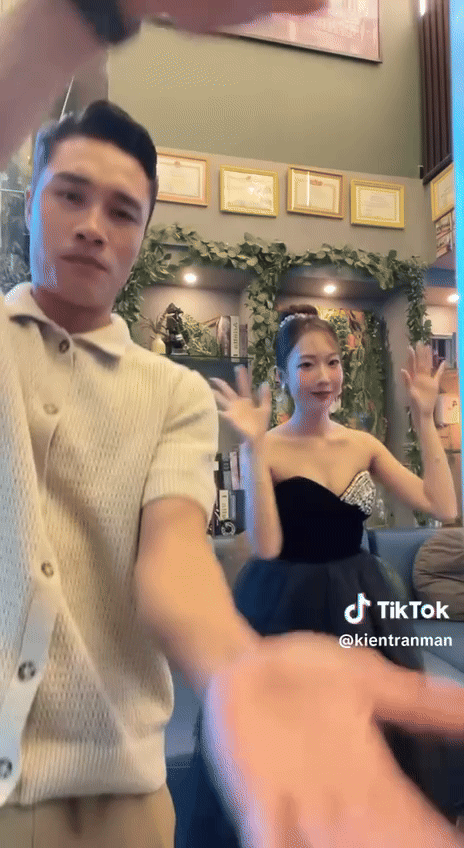 Cặp đôi drama nhất Đảo thiên đường quyết định "nối lại tình xưa"?- Ảnh 2. Cặp đôi drama nhất Đảo thiên đường quyết định "nối lại tình xưa"?- Ảnh 2.