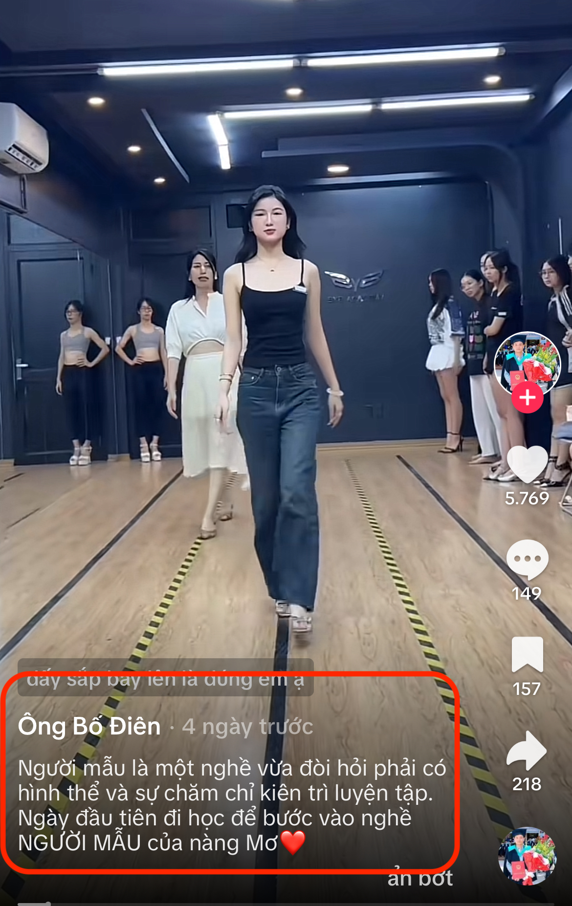 Nàng Mơ diện váy cưới khiến hơn 400 nghìn người ngẩn ngơ, bất ngờ với cách Ông Bố Điên flex con gái rượu- Ảnh 10. Nàng Mơ diện váy cưới khiến hơn 400 nghìn người ngẩn ngơ, bất ngờ với cách Ông Bố Điên flex con gái rượu- Ảnh 10.