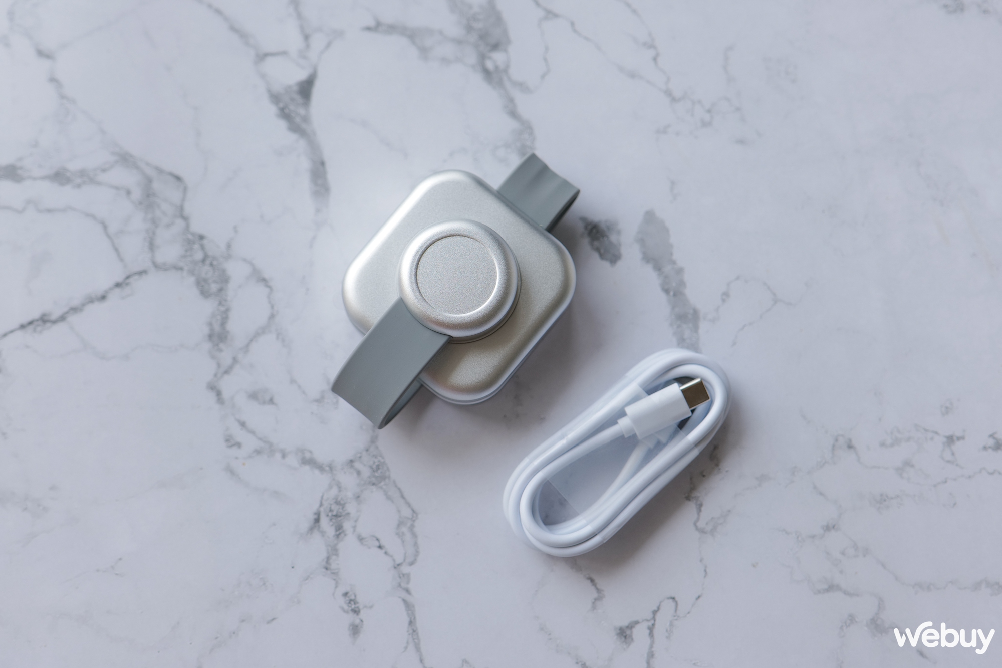 Dock sạc 3 trong 1 gấp gọn giá chỉ 900.000đ siêu hợp với ai có đủ combo iPhone - AirPods - Apple Watch- Ảnh 7. Dock sạc 3 trong 1 gấp gọn giá chỉ 900.000đ siêu hợp với ai có đủ combo iPhone - AirPods - Apple Watch- Ảnh 7.
