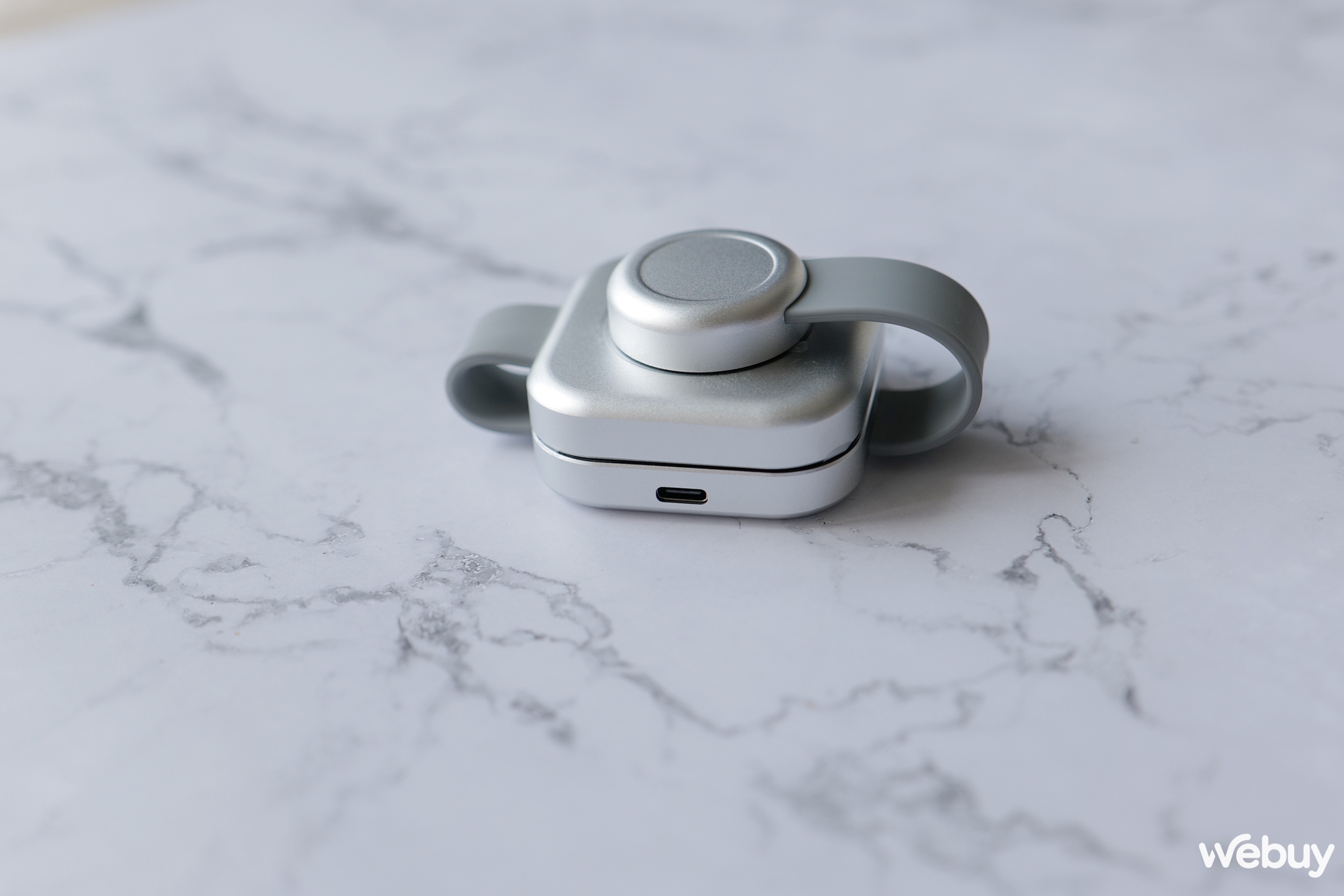 Dock sạc 3 trong 1 gấp gọn giá chỉ 900.000đ siêu hợp với ai có đủ combo iPhone - AirPods - Apple Watch- Ảnh 8. Dock sạc 3 trong 1 gấp gọn giá chỉ 900.000đ siêu hợp với ai có đủ combo iPhone - AirPods - Apple Watch- Ảnh 8.