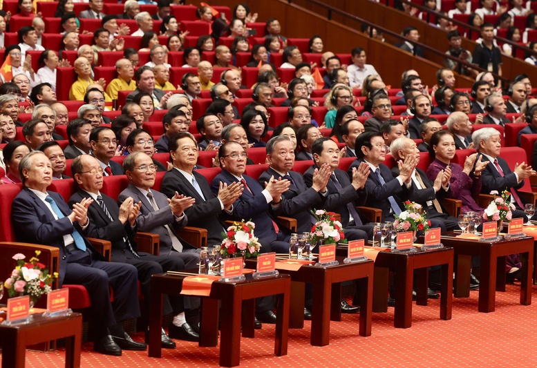 Thủ đô Hà Nội văn hiến, nơi hội tụ, kết tinh, tỏa sáng giá trị cao quý của dân tộc- Ảnh 3.