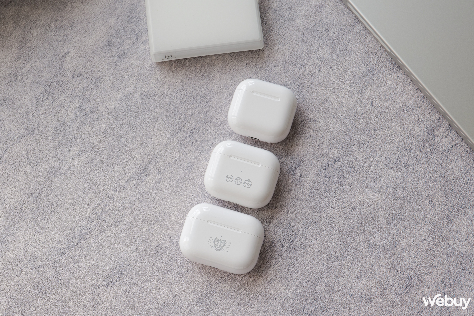 Trên tay AirPods 4 chính hãng: Hai phiên bản, thiết kế gọn nhẹ hơn, chống ồn ổn dù chưa bằng được AirPods Pro, giá từ 3,49 triệu đồng- Ảnh 3.