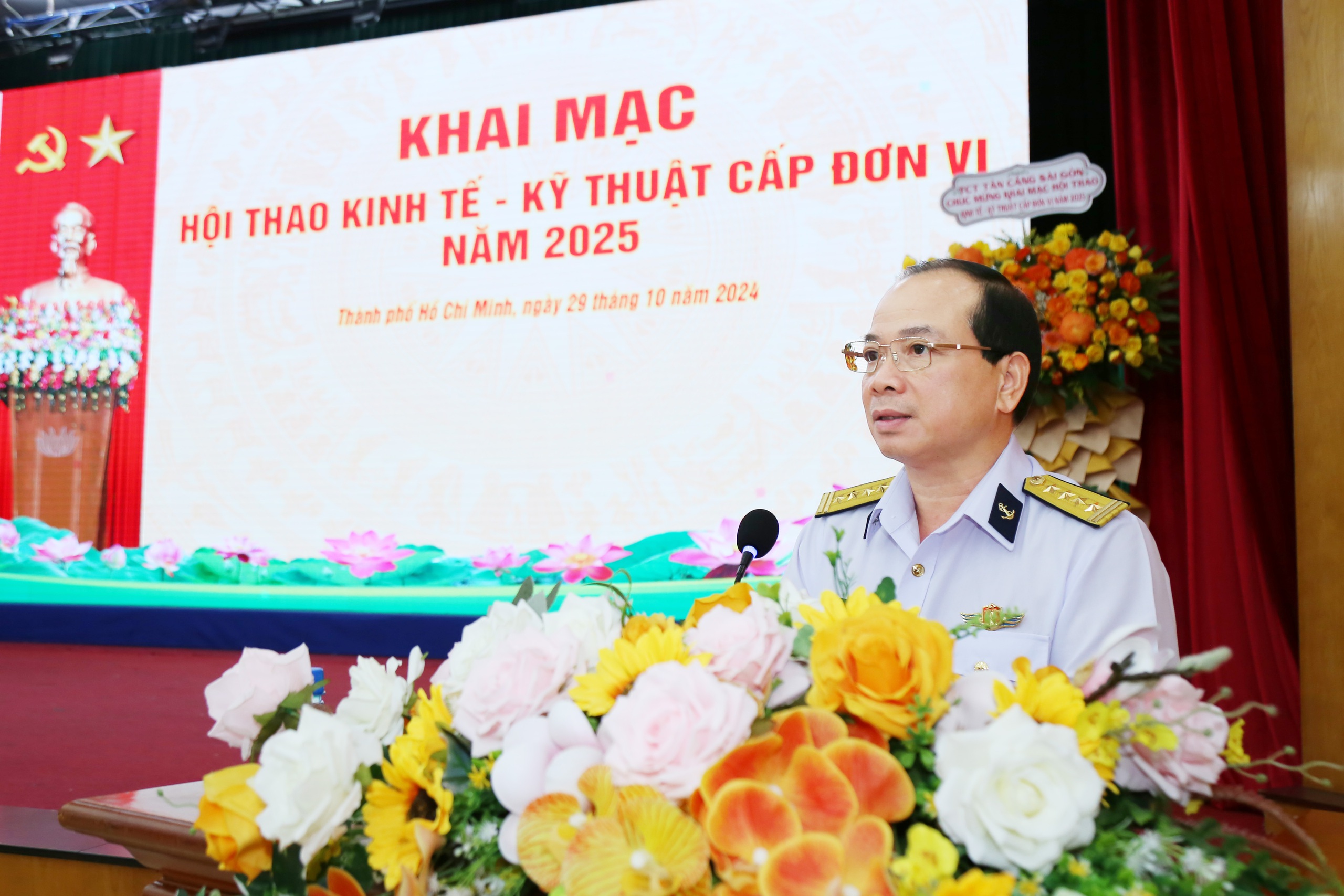 Tổng công ty Tân Cảng Sài Gòn Khai mạc hội thao kinh tế - kỹ thuật năm 2025- Ảnh 1.