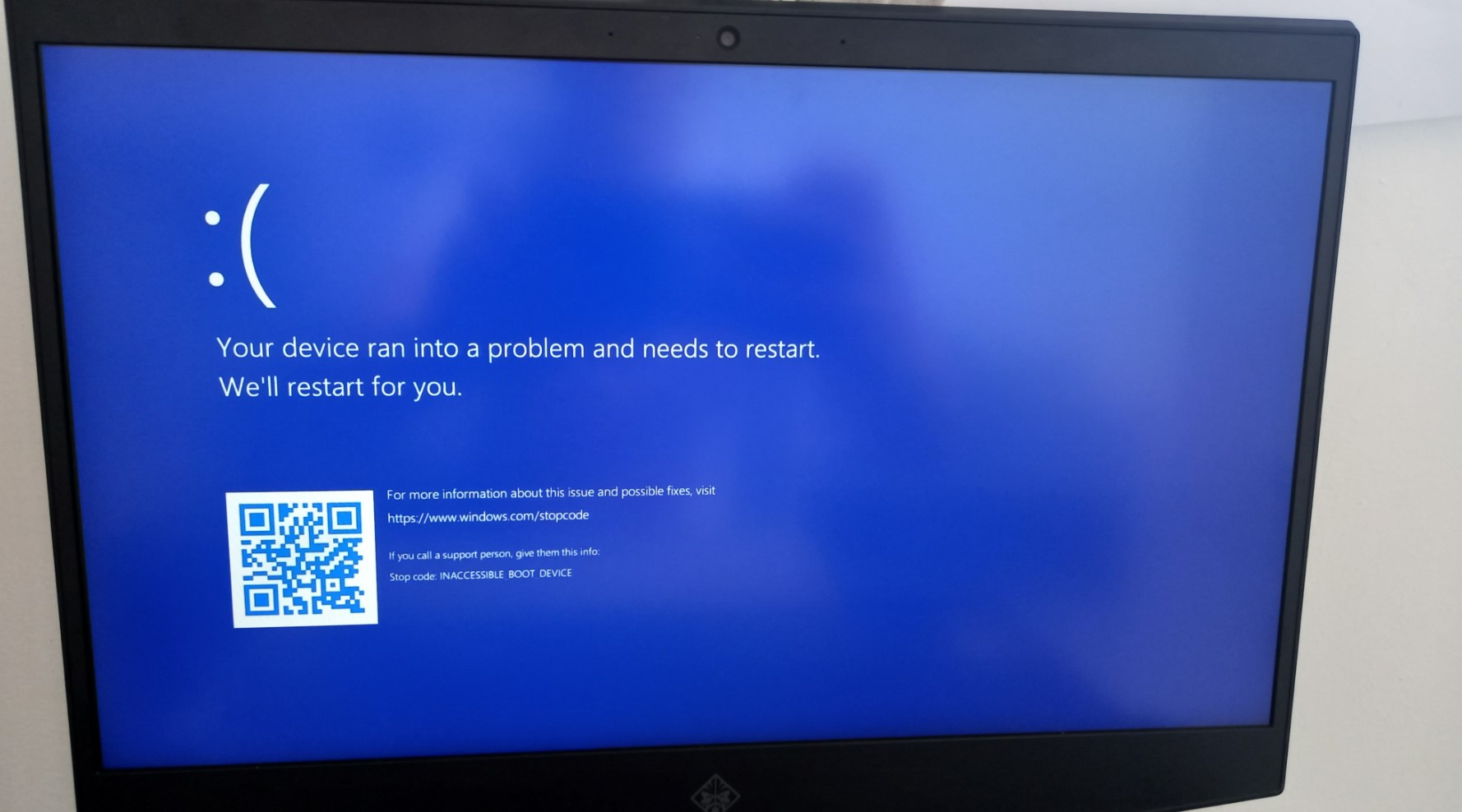 Windows 11 24H2 khiến nhiều người dùng gặp màn hình xanh chết chóc- Ảnh 1. Windows 11 24H2 khiến nhiều người dùng gặp màn hình xanh chết chóc- Ảnh 1.