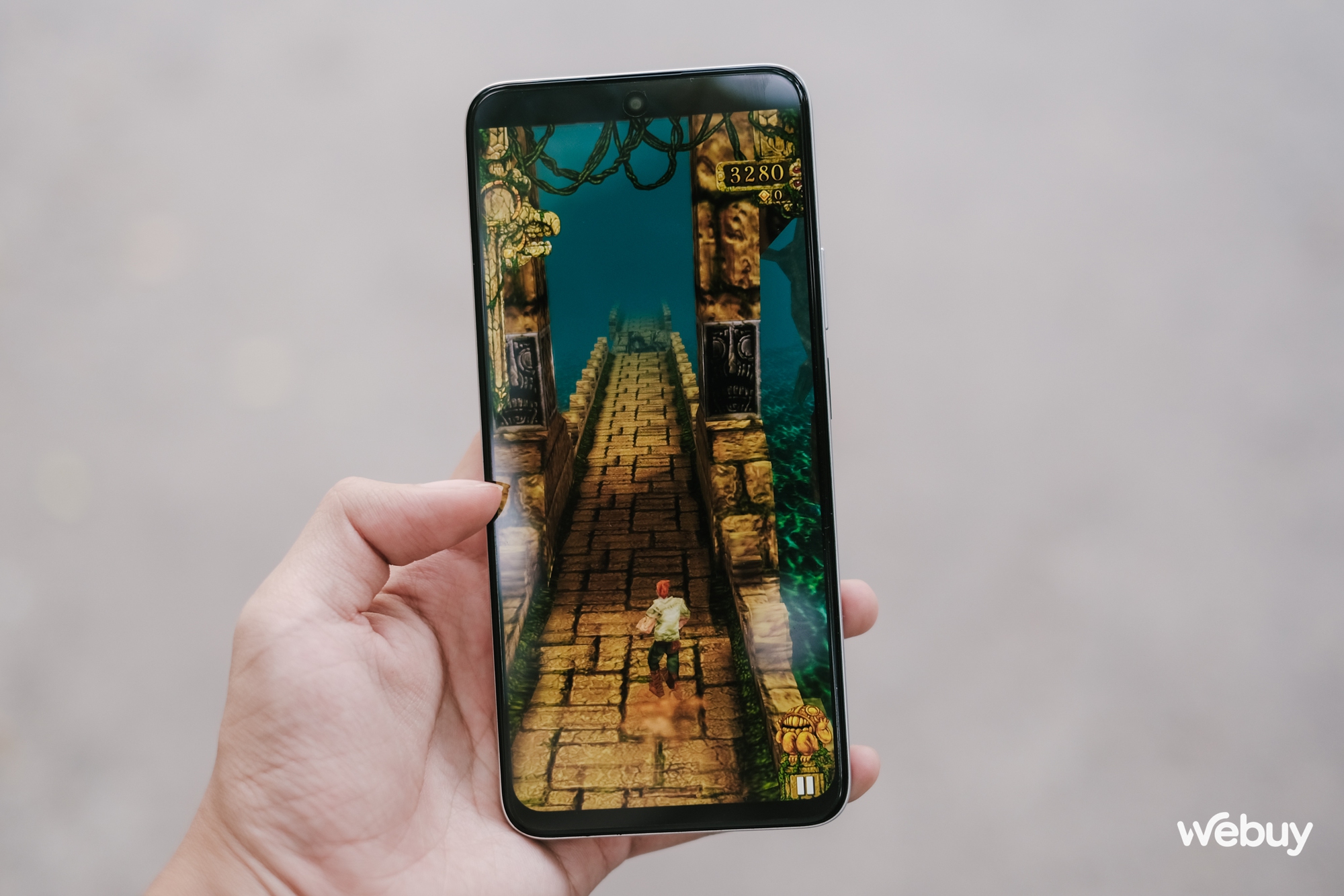 Trên tay smartphone chính hãng giá dưới 5 triệu đồng đáng mua: Camera 108MP, pin 6.000mAh mà lại còn được tặng cả vòng đeo tay thông minh- Ảnh 17. Trên tay smartphone chính hãng giá dưới 5 triệu đồng đáng mua: Camera 108MP, pin 6.000mAh mà lại còn được tặng cả vòng đeo tay thông minh- Ảnh 17.