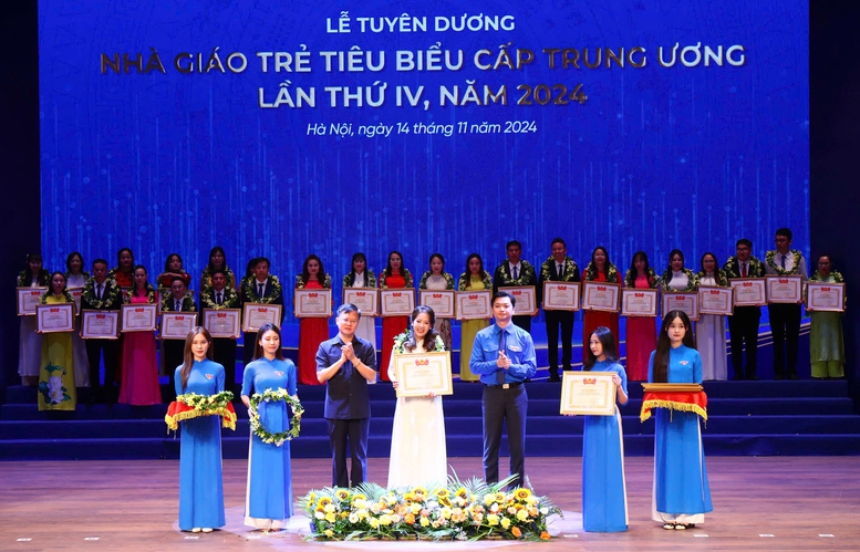 Tuyên dương 99 nhà giáo trẻ tiêu biểu - những ‘hạt nhân’ tiên phong, truyền cảm hứng và động lực cho học sinh, sinh viên- Ảnh 3.