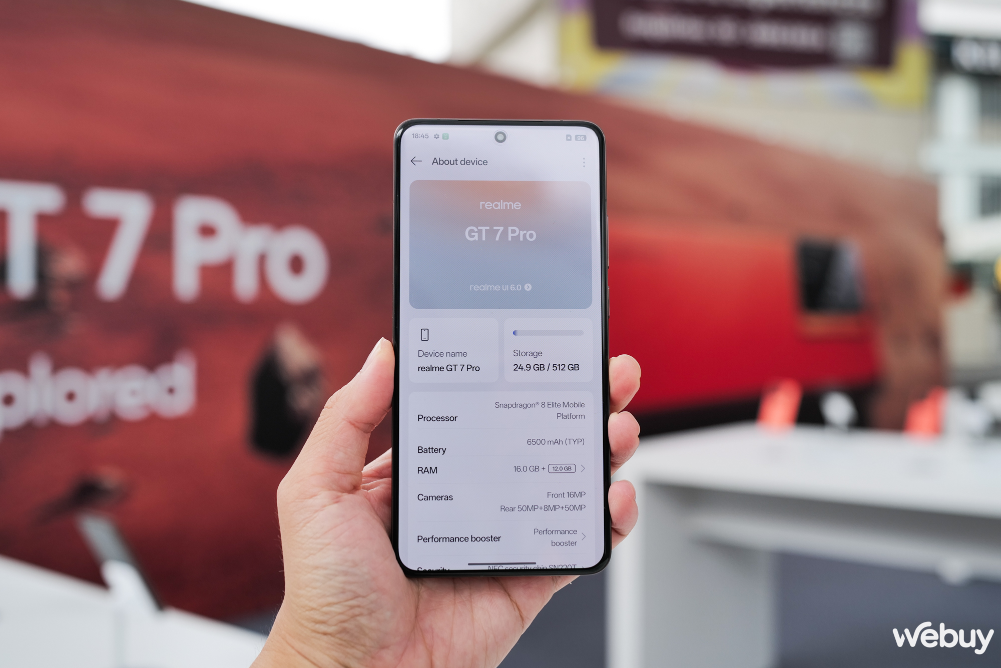 Trên tay realme GT7 Pro với thiết kế mới: Snapdragon 8 Elite cực mạnh, pin siêu khủng 6.500mAh, có một nâng cấp đáng giá sẽ thành xu hướng của năm sau- Ảnh 13.