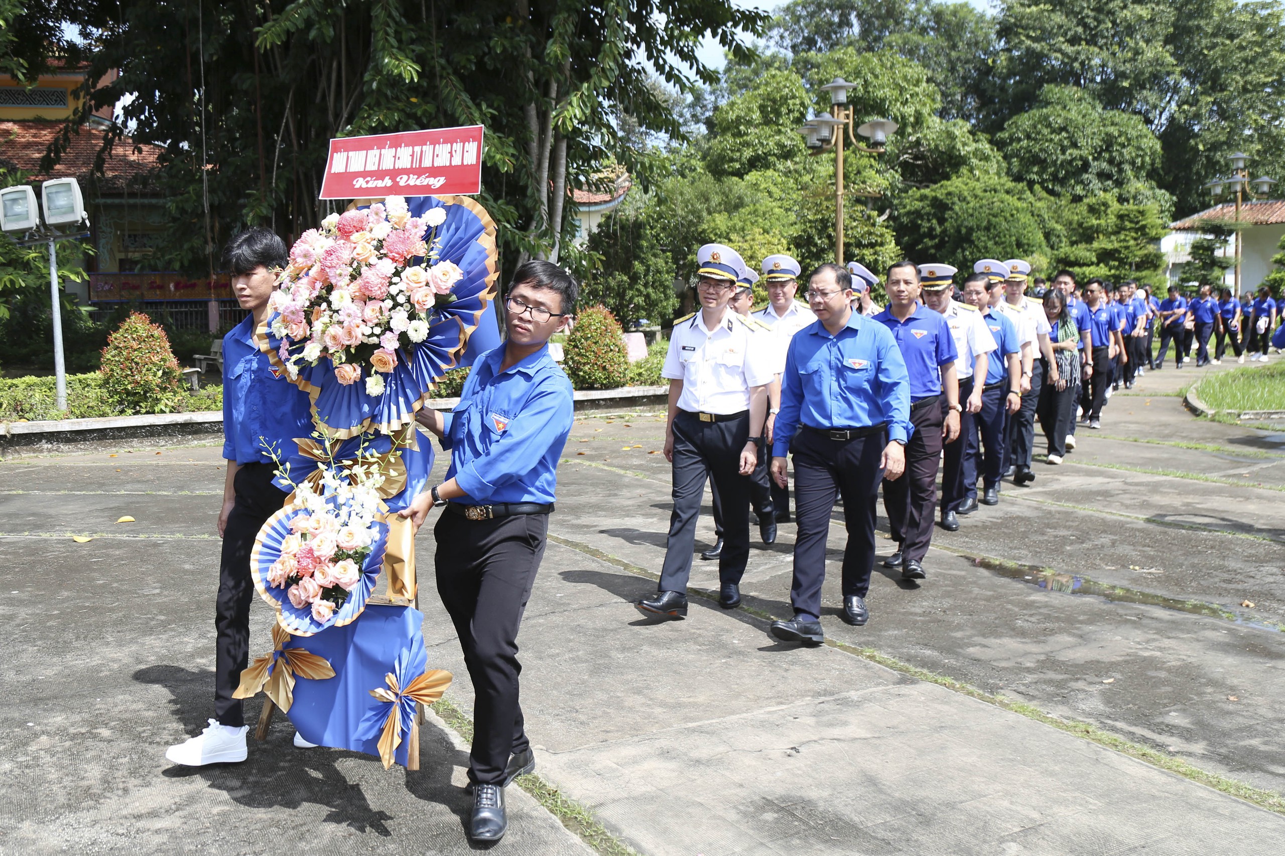 Đoàn Thanh niên Tổng công ty Tân Cảng Sài Gòn tổ chức nhiều hoạt động ý nghĩa tại Đồng Tháp- Ảnh 1.