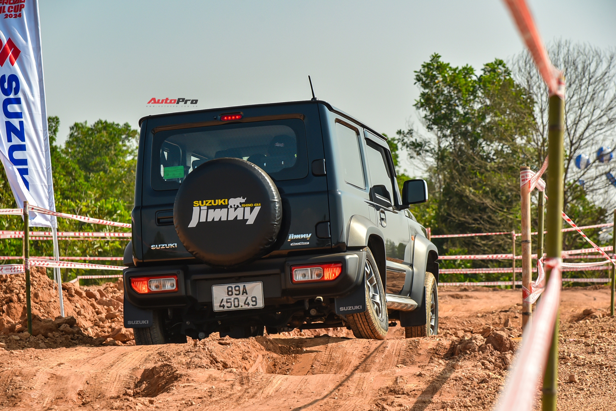 Trải nghiệm nhanh Suzuki Jimny trên đường off-road: Động cơ đủ dùng, hệ thống treo phải đặt đúng cung đường mới biết là 'ngon'- Ảnh 14.