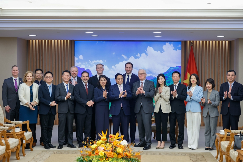 Chủ tịch Hiệp hội Bán dẫn Hoa Kỳ: Việt Nam ngày càng quan trọng- Ảnh 4. Chủ tịch Hiệp hội Bán dẫn Hoa Kỳ: Việt Nam ngày càng quan trọng- Ảnh 4.