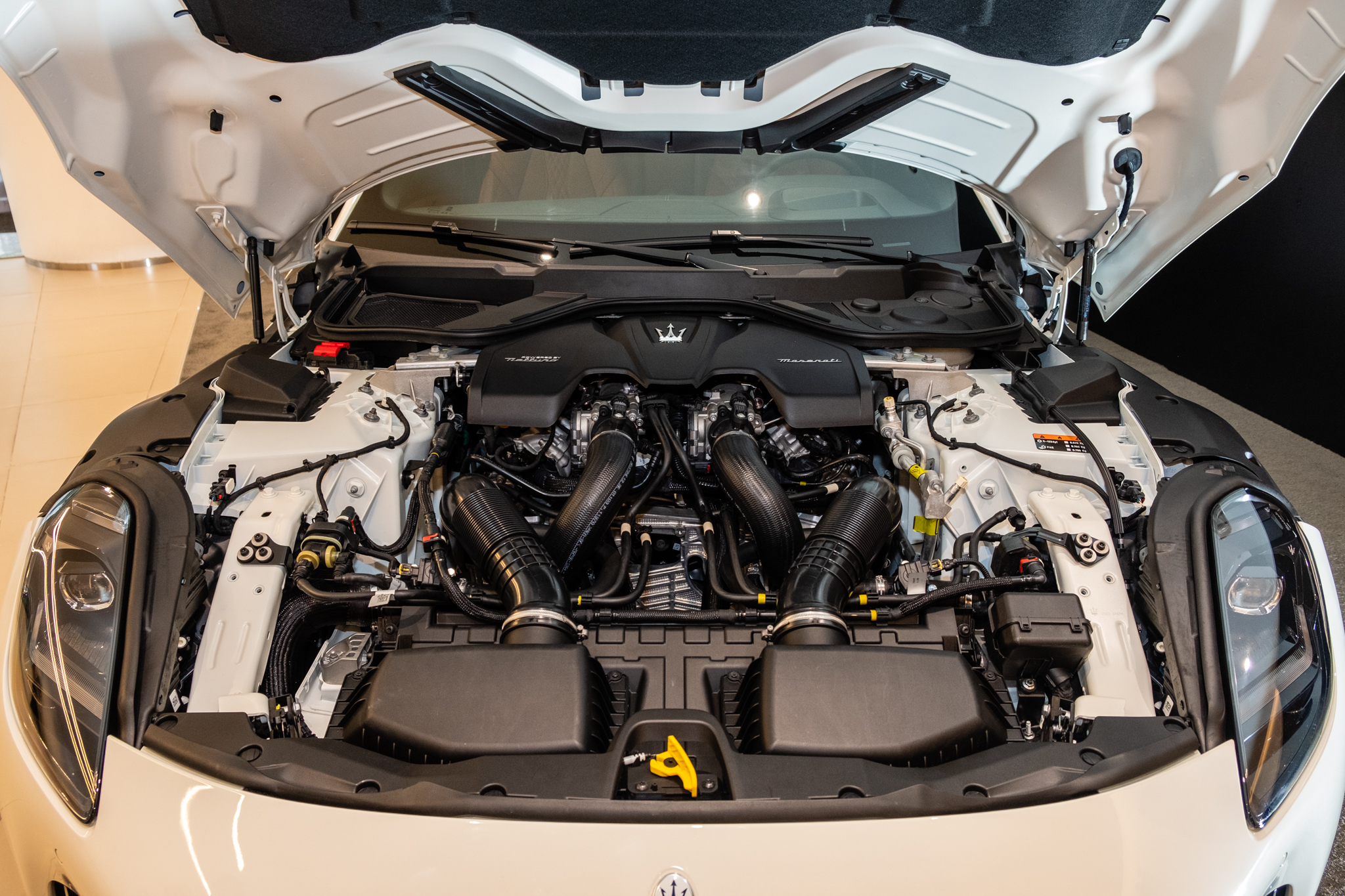 Chi tiết Maserati GranTurismo mới vừa ra mắt Việt Nam: Thiết kế mới, 3 màn hình, 490 mã lực, ADAS, bản thuần điện sẽ về năm sau- Ảnh 6. Chi tiết Maserati GranTurismo mới vừa ra mắt Việt Nam: Thiết kế mới, 3 màn hình, 490 mã lực, ADAS, bản thuần điện sẽ về năm sau- Ảnh 6.