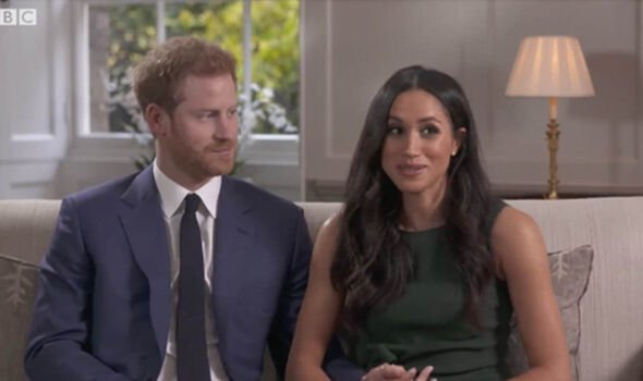 Chuyện t&igrave;nh "tam sao thất bản" của Harry v&agrave; Meghan, mỗi lần kể lại m&acirc;u thuẫn khiến người h&acirc;m mộ "chẳng biết đ&acirc;u m&agrave; lần"- Ảnh 2.